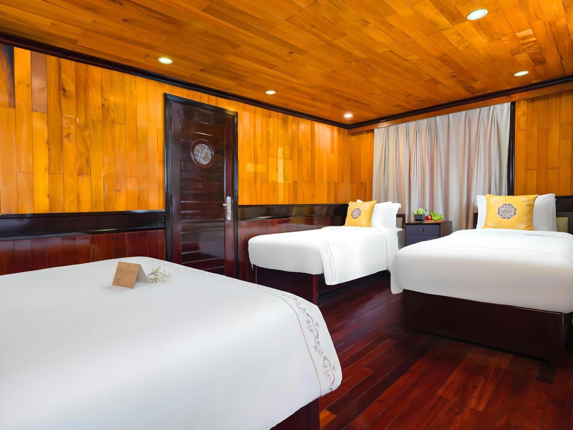 Hera Classic Boutique Cruise Ha Long Exterior photo